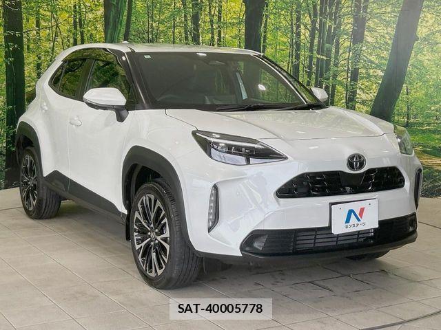 Toyota YARIS CROSS 2024-04 8662654-15
