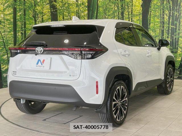 Toyota YARIS CROSS 2024-04 8662654-16