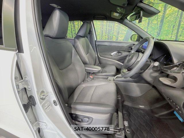 Toyota YARIS CROSS 2024-04 8662654-7