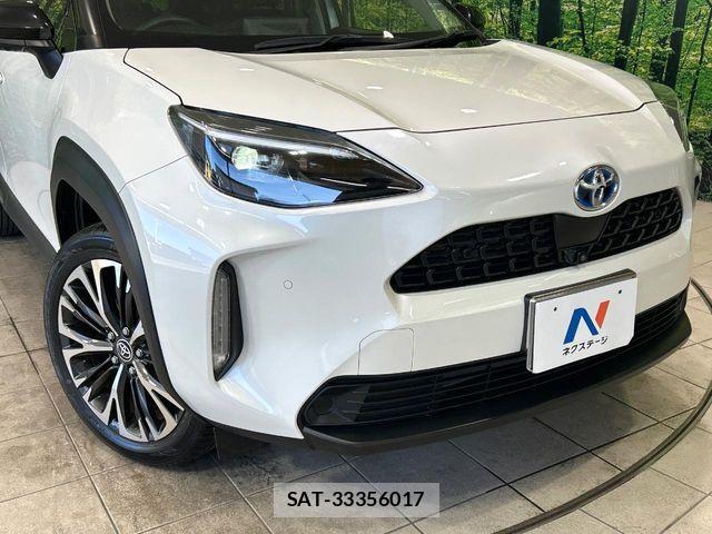 Toyota YARIS CROSS 2022-04 8662663-12