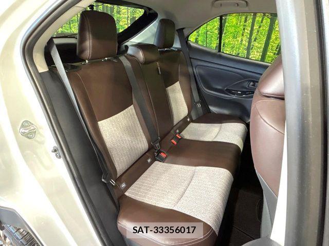 Toyota YARIS CROSS 2022-04 8662663-8