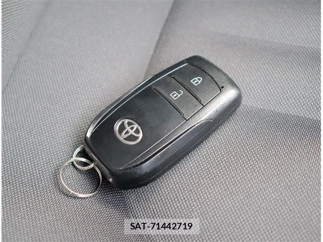 Toyota YARIS CROSS 2023-11 8662653-19