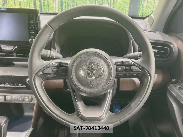 Toyota YARIS CROSS 2021-03 8662662-10