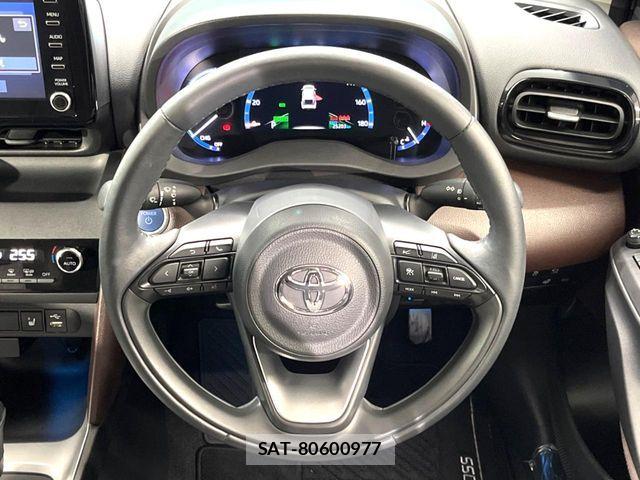 Toyota YARIS CROSS 2021-07 8662664-10