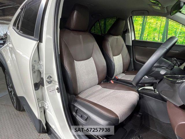 Toyota YARIS CROSS 2022-01 8662656-7