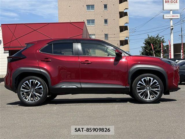 Toyota YARIS CROSS 2021-12 8662666-10
