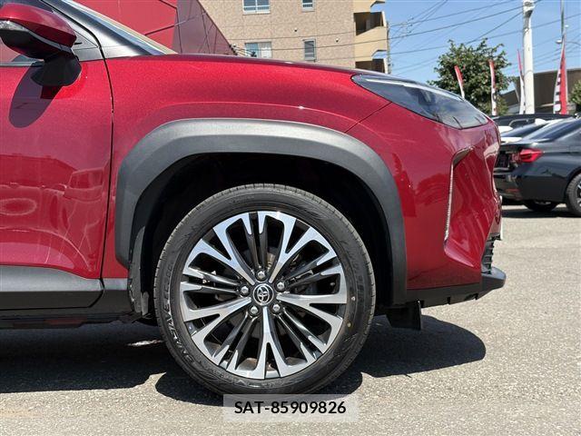 Toyota YARIS CROSS 2021-12 8662666-11