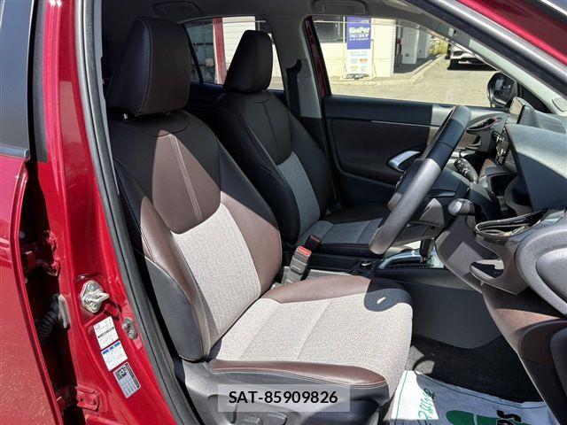 Toyota YARIS CROSS 2021-12 8662666-15
