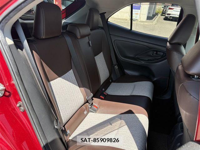 Toyota YARIS CROSS 2021-12 8662666-16