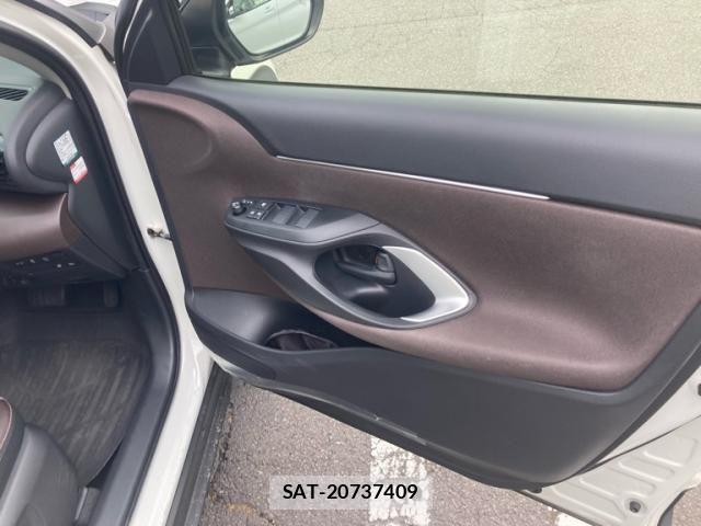 Toyota YARIS CROSS 2021-12 8662665-11