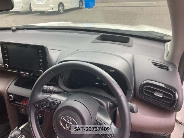 Toyota YARIS CROSS 2021-12 8662665-14
