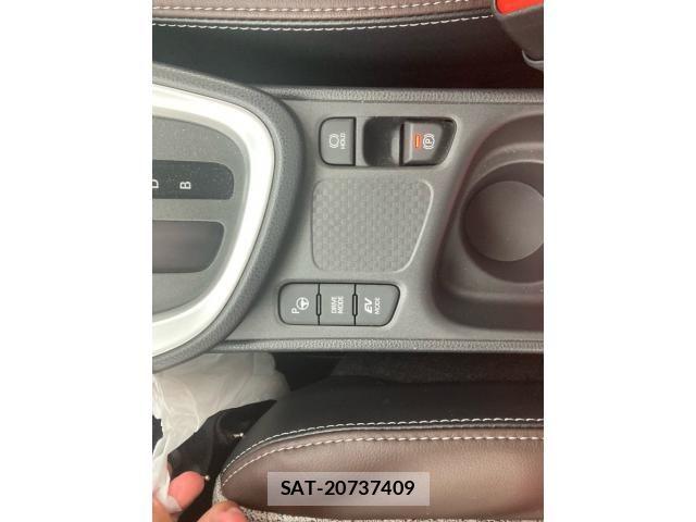 Toyota YARIS CROSS 2021-12 8662665-15
