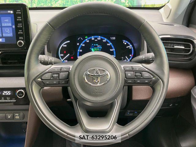 Toyota YARIS CROSS 2021-10 8662658-10