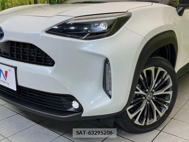 Toyota YARIS CROSS 2021-10 8662658-11