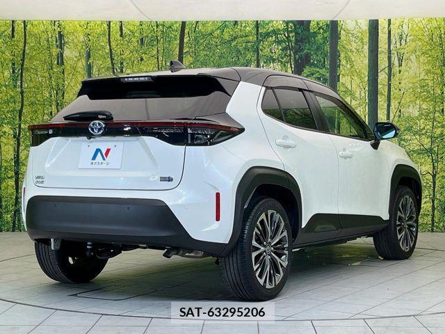 Toyota YARIS CROSS 2021-10 8662658-16