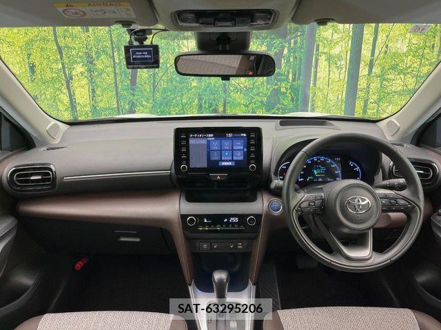 Toyota YARIS CROSS 2021-10 8662658-1
