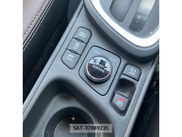 Toyota YARIS CROSS 2020-12 8687024-12