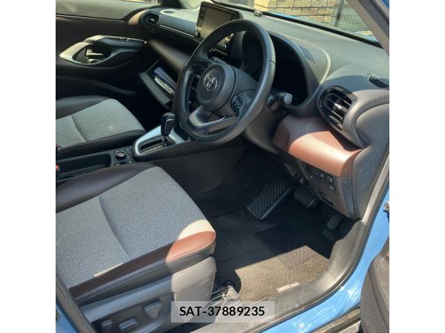 Toyota YARIS CROSS 2020-12 8687024-14