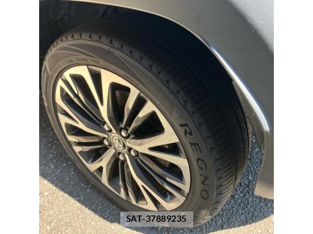 Toyota YARIS CROSS 2020-12 8687024-18
