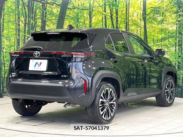 Toyota YARIS CROSS 2024-03 8687010-16