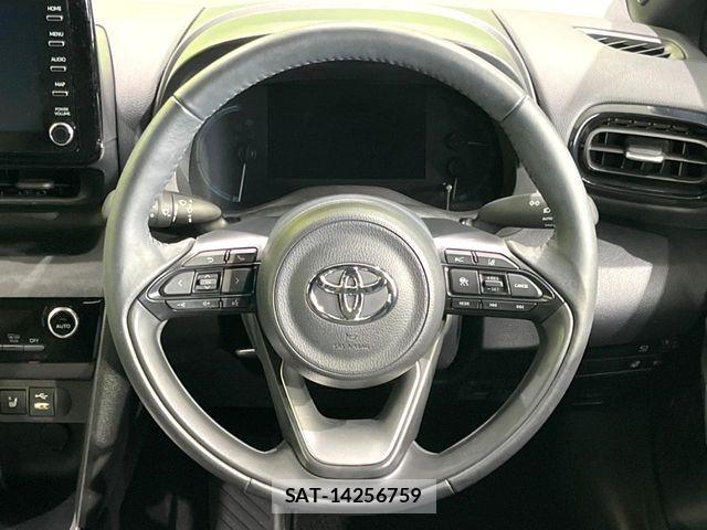 Toyota YARIS CROSS 2024-04 8687012-10