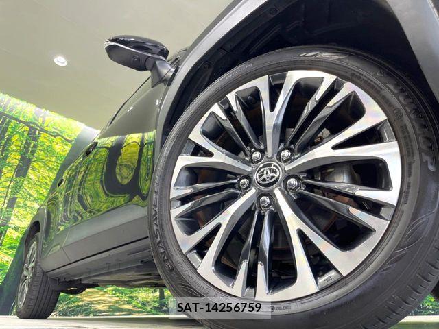 Toyota YARIS CROSS 2024-04 8687012-12