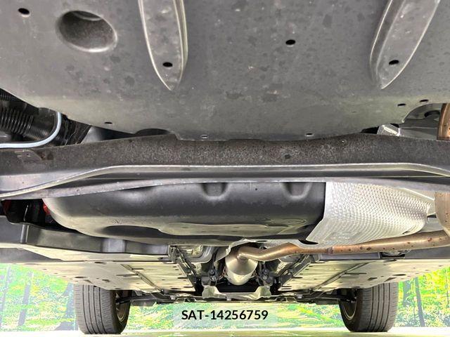 Toyota YARIS CROSS 2024-04 8687012-18