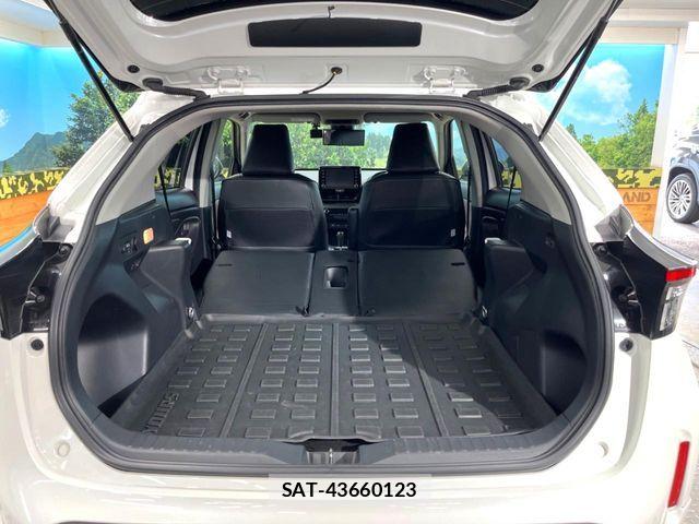 Toyota YARIS CROSS 2020-12 8687023-9