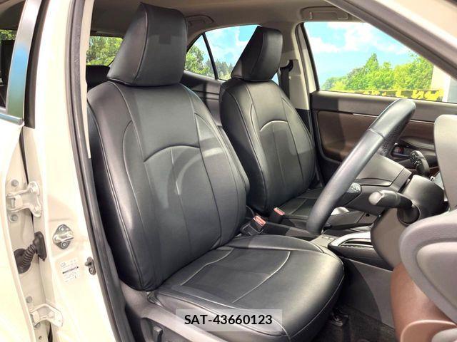 Toyota YARIS CROSS 2020-12 8687023-7