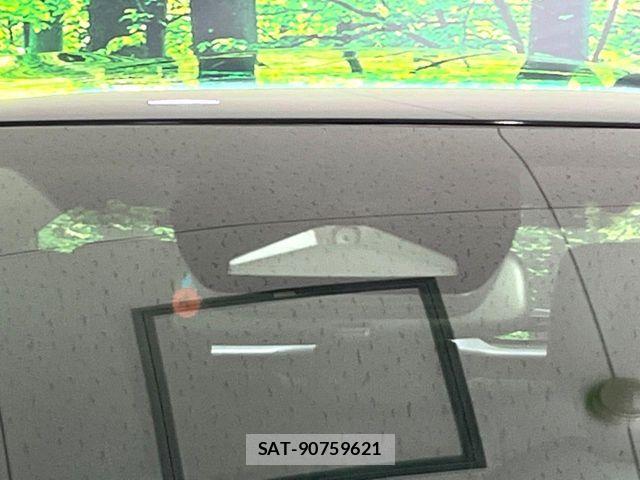 Toyota YARIS CROSS 2025-08 8687011-3
