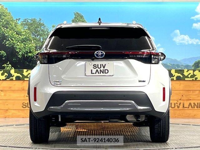 Toyota YARIS CROSS 2023-03 8687022-14