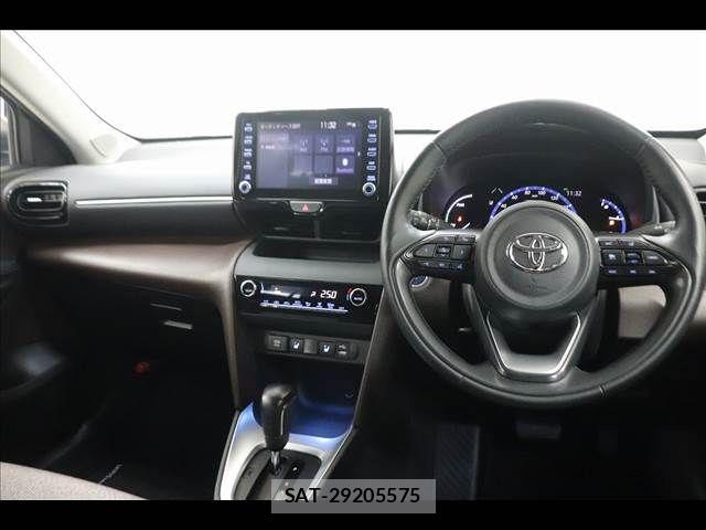 Toyota YARIS CROSS 2021-03 8747119-28