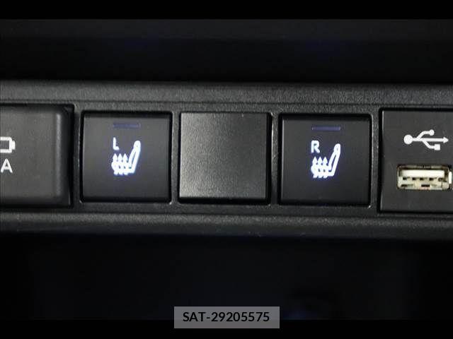 Toyota YARIS CROSS 2021-03 8747119-4