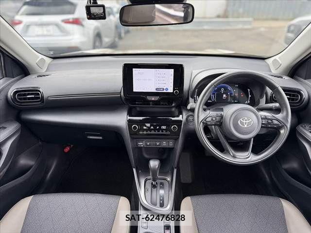 Toyota YARIS CROSS 2024-03 8747102-1