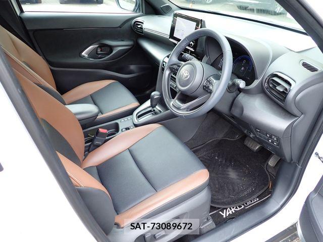 Toyota YARIS CROSS 2024-04 8747098-1