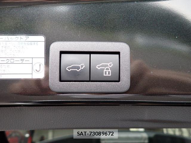 Toyota YARIS CROSS 2024-04 8747098-23