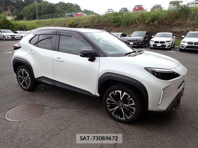 Toyota YARIS CROSS 2024-04 8747098-3