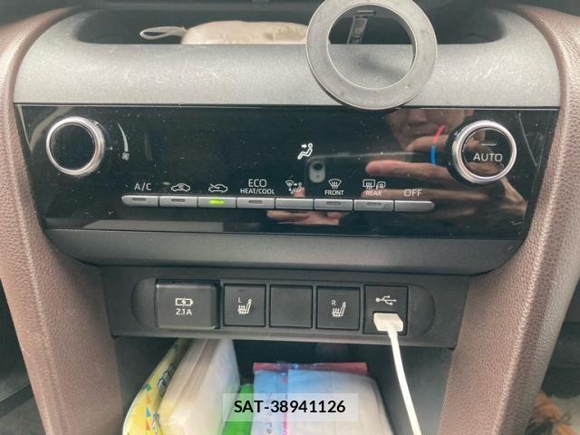 Toyota YARIS CROSS 2021-08 8747120-13