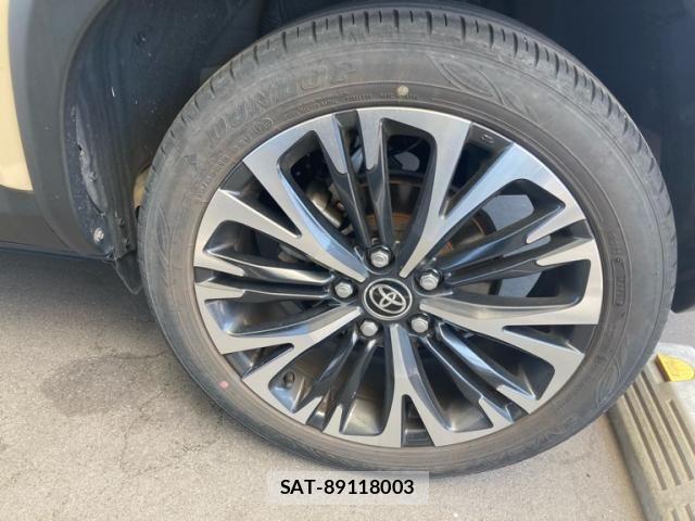 Toyota YARIS CROSS 2024-01 8747116-12