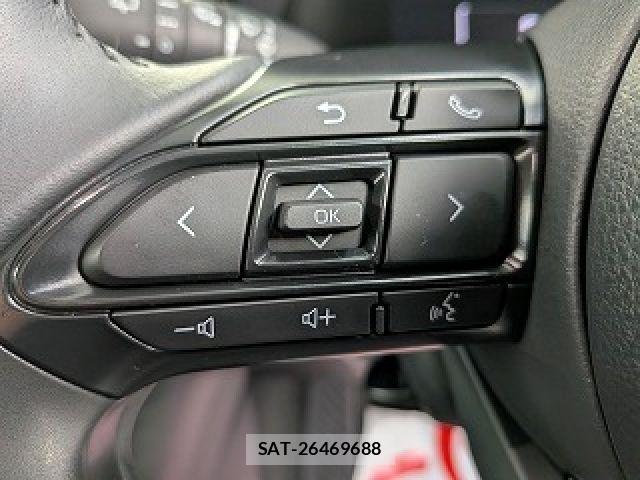 Toyota YARIS CROSS 2025-05 8747099-18