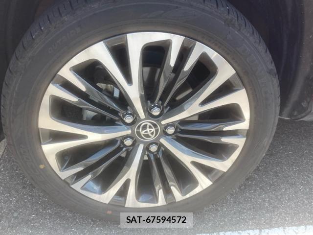 Toyota YARIS CROSS 2023-11 8747115-9