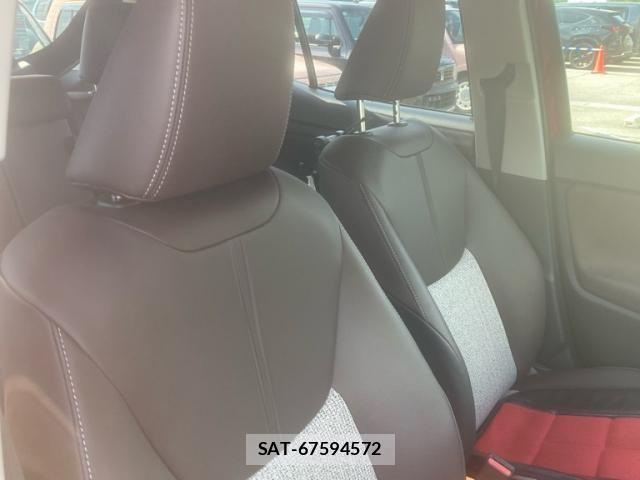 Toyota YARIS CROSS 2023-11 8747115-11