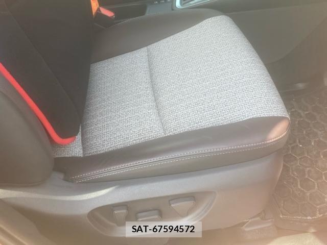 Toyota YARIS CROSS 2023-11 8747115-12