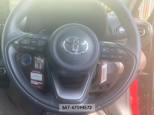 Toyota YARIS CROSS 2023-11 8747115-15