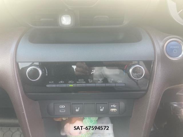 Toyota YARIS CROSS 2023-11 8747115-18