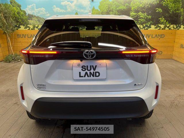 Toyota YARIS CROSS 2024-03 8747100-14