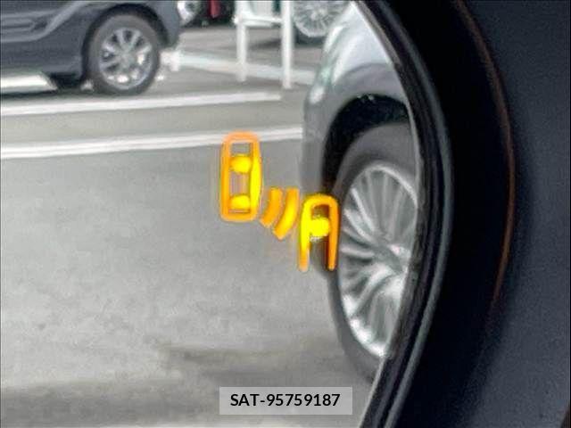 Toyota YARIS CROSS 2021-11 8747113-5
