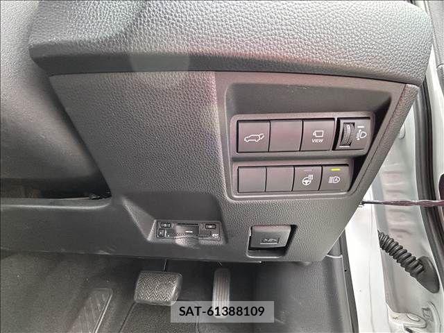 Toyota YARIS CROSS 2024-10 8747103-13