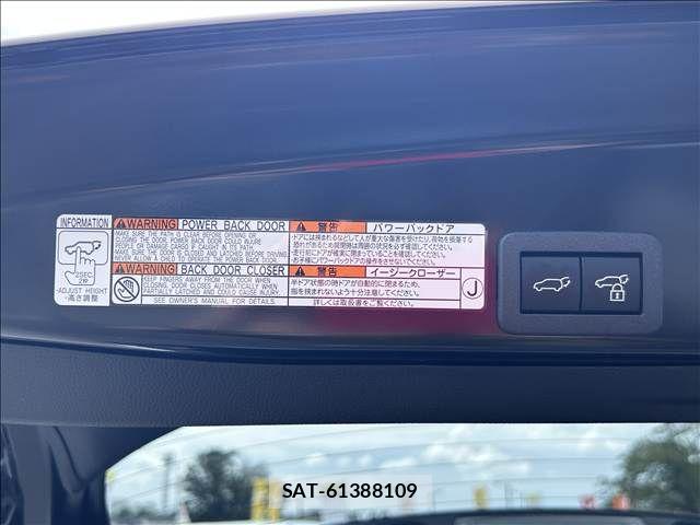 Toyota YARIS CROSS 2024-10 8747103-17