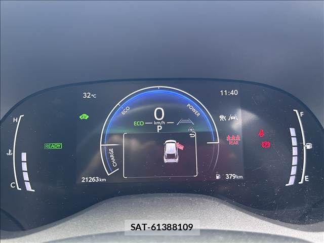 Toyota YARIS CROSS 2024-10 8747103-18